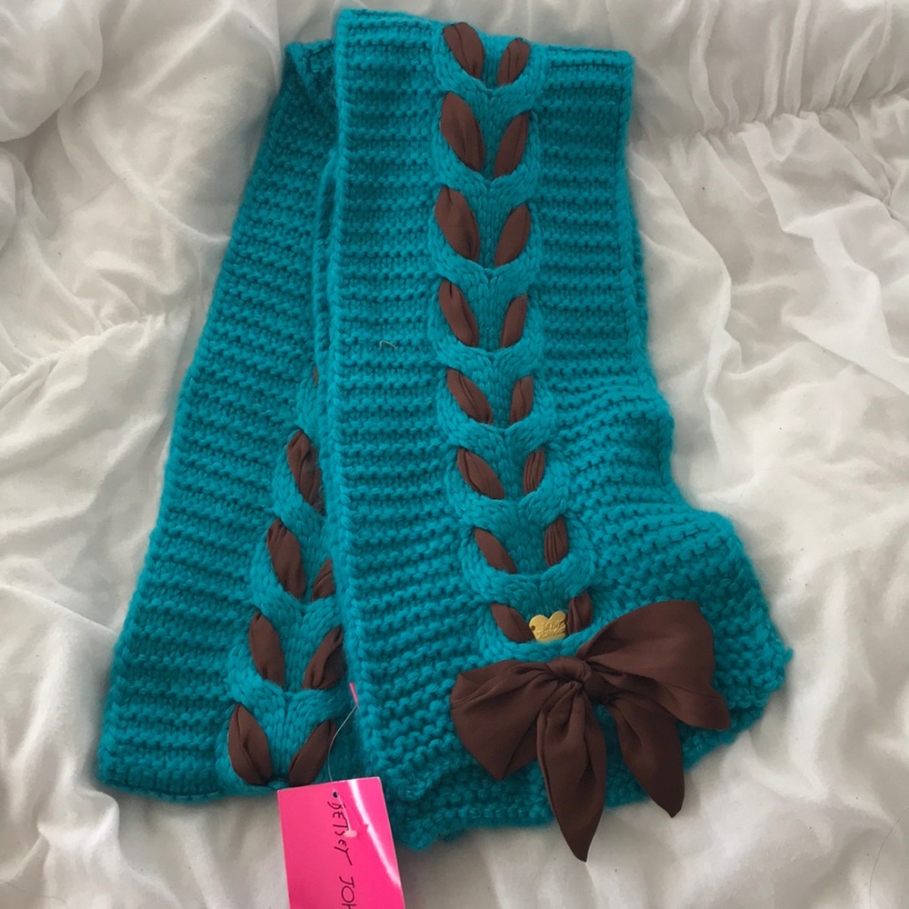 Super Cute Betsey Johnson Bow Knit Scarf in Teal
